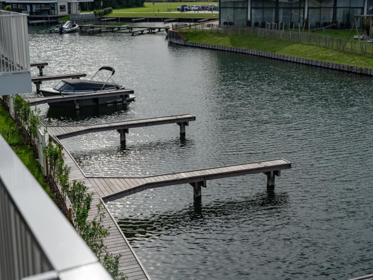 Spacious Waterfront Apartment Arnemuiden Bagian luar foto