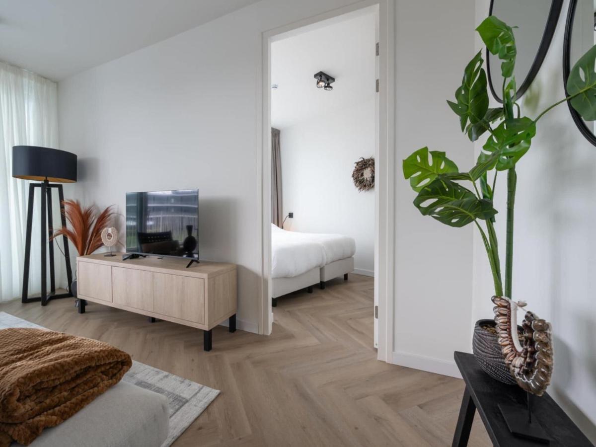 Spacious Waterfront Apartment Arnemuiden Bagian luar foto